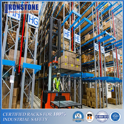質  Hot Sale Industrial Very Narrow Aisle Racking System for Warehouse Cargoes 工場